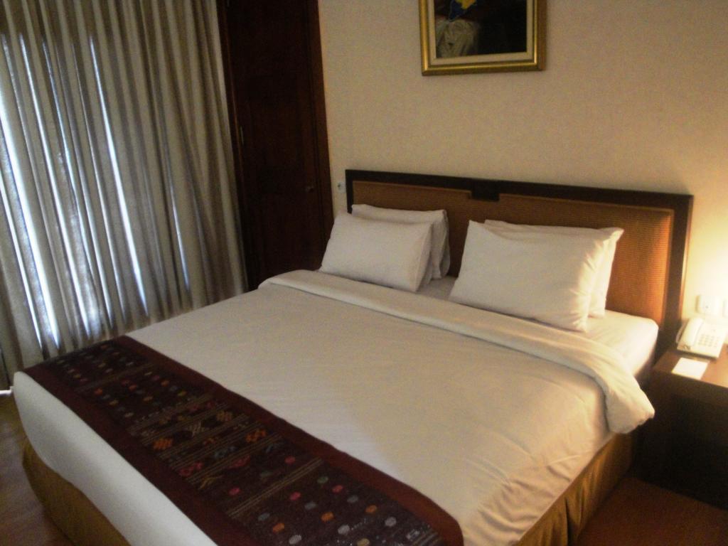Sutanraja Hotel Manado Cameră foto